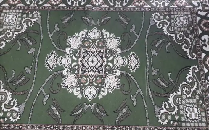 beautiful centre piece of Colleen for sale