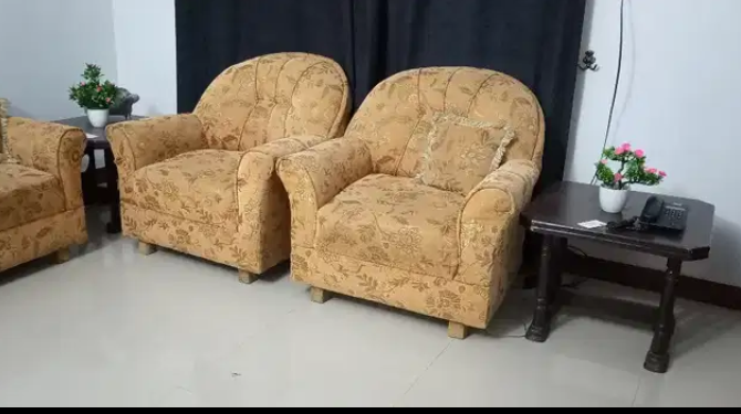 5 seater Sofa set Available for sale in Rawalpindi