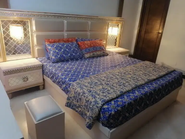 New Chinese bed set complete set Available for Sale in Lahore