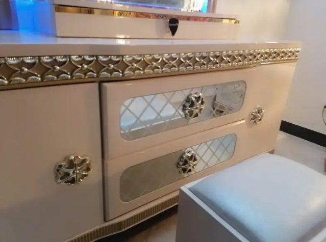 New Chinese bed set complete set Available for Sale in Lahore