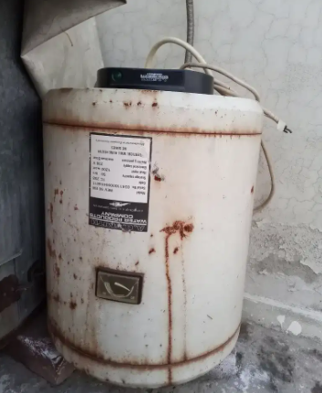 Electric geyser Available for sale