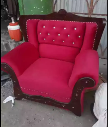 New design sofa set Available for sale
