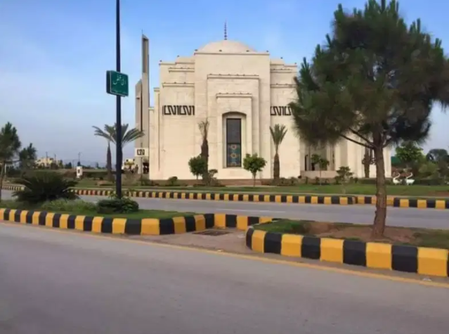 Bahria Enclave Sector F. 8 Marla Plot Available for Sale Possession VSoon