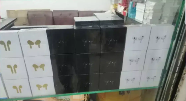 New Apple Airpod Pro Gold , Black and white Color Available for Sale