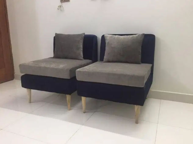 New beautiful 2 seter bed room sofa Set Available for Sale in Karachi