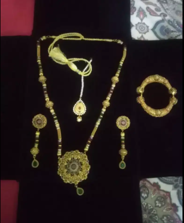 Preloved Indian set Available for sale