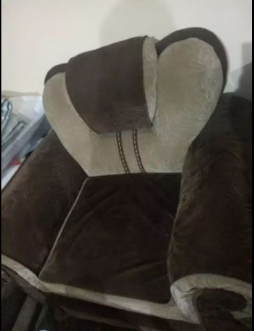 sofa set Available for sale in reasonable price