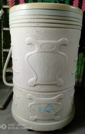 Washing machine Available for sale
