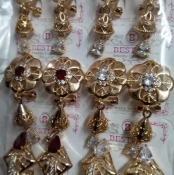 New Artificial jewellery Available for Sale in Lahore