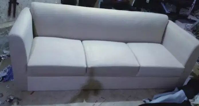 new sofa set Available for sale