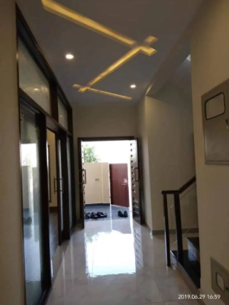 HOUSE 250 SQ. YARDS VILLA ON EASY DOWN PAYMENT OF 10 LAC RUPEES FOR SALE KARACHI