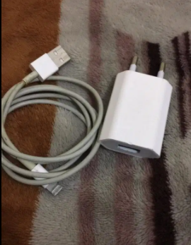 Apple iPhone Mobile Charger Available for Sale