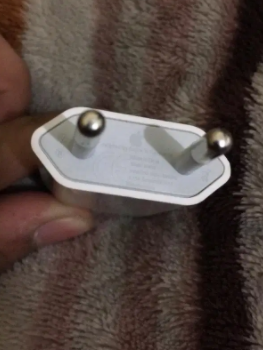 Apple iPhone Mobile Charger Available for Sale