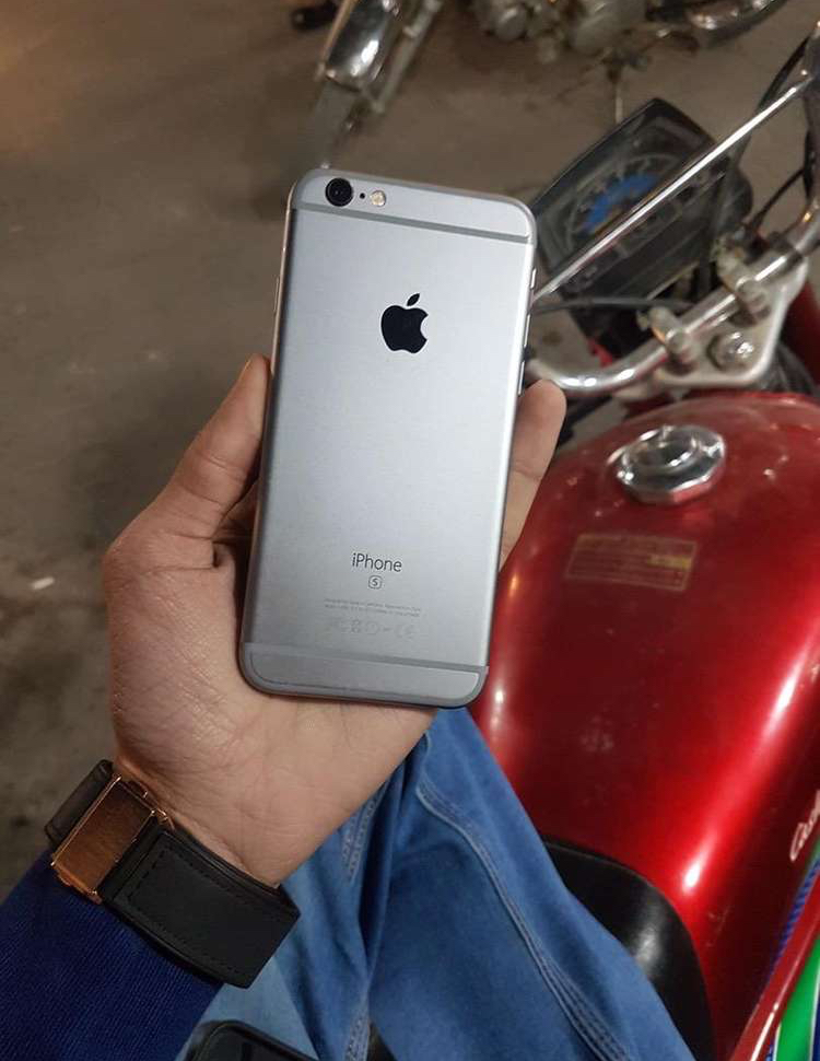 Apple iPhone 6s Space Gry