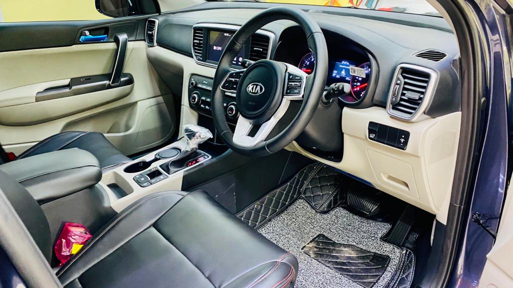 Kia sportage AWD 2020 with lots if extras