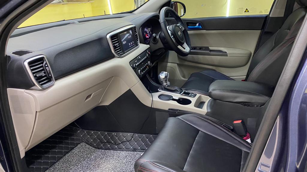 Kia sportage AWD 2020 with lots if extras