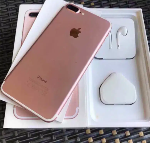 Apple iPhone 7 plus 3/32gb Smartphone Available for Sale
