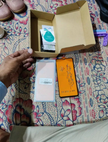 Oneplus 7t screen protector Available for Sale