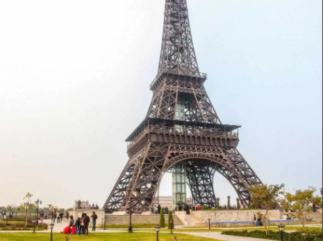 10 Marla Residential Plot available for Sale in Lahore