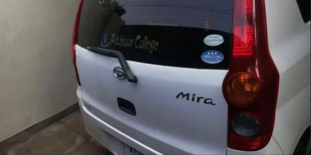Daihatsu Mira 2010 Model in white color Genuine Condition Available for Sale