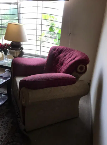 2 sofas set Single seater each Available for Sale