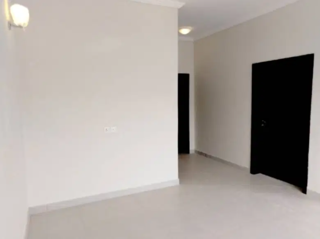 Brand New 3 Bed Luxurious Villa House Available For Sale in Karachi