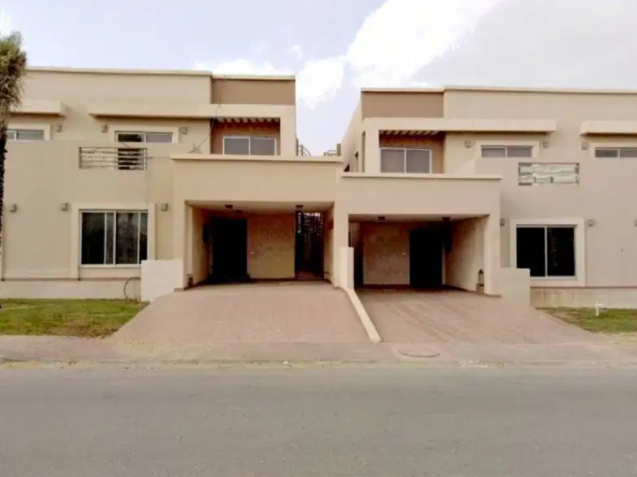 Brand New 3 Bed Luxurious Villa House Available For Sale in Karachi