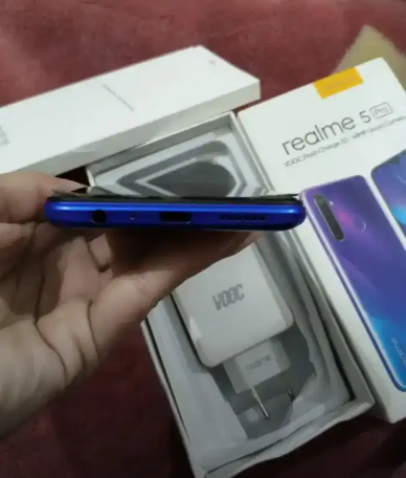 Realme 5 pro 6/64GB  Smartphone in blue Color Available for Sale in Lahore