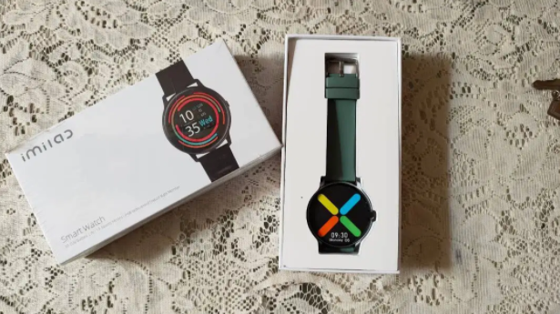 New Xiaomi Smart Watch 3D Curved Mi IMILAB (Limited Edition) Available for Sale