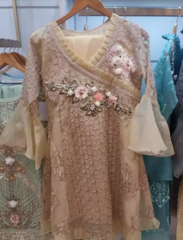New Wedding dress Available for Sale in Karachi