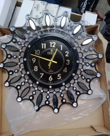 New Wall Clock's Available for Sale in Multan