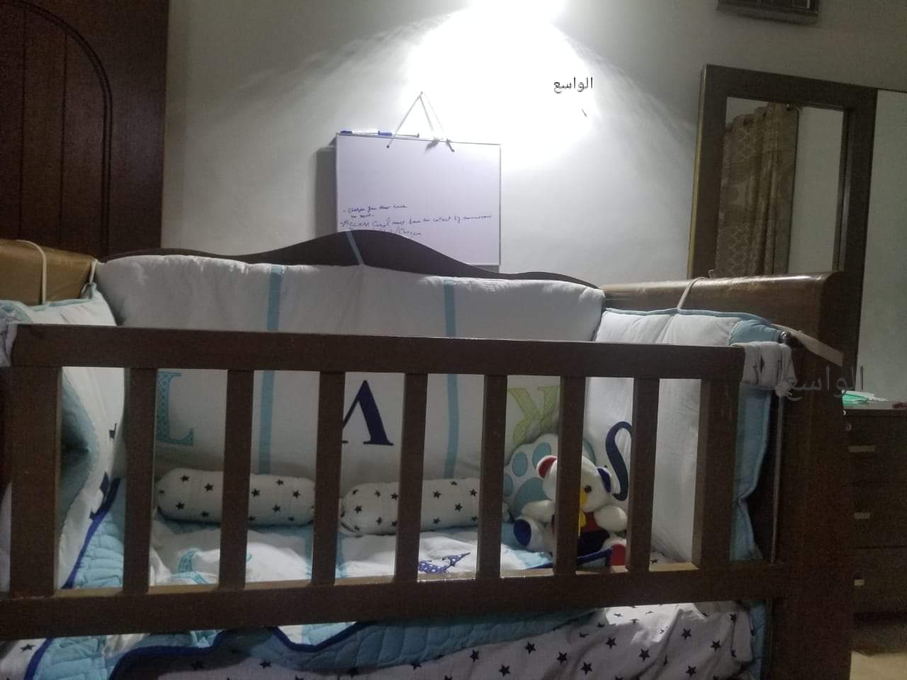 Wooden Crib Strong for 1 to 4 years kid