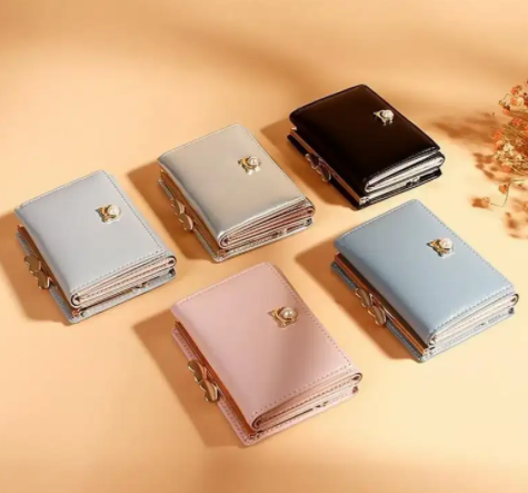 2020 New Creative Multi-function Pearl Wallet Women's Short Clutch for sale