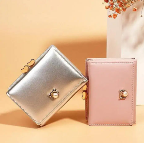 2020 New Creative Multi-function Pearl Wallet Women's Short Clutch for sale