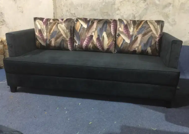 Chines stylize sofa Available for Sale