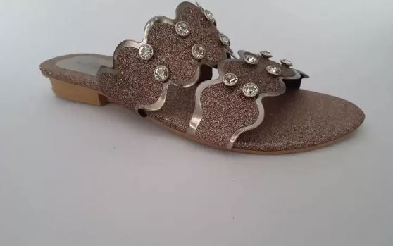 Ladies sandals and slippers sale upto 50% off