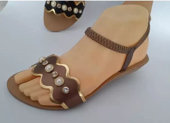Ladies sandals and slippers sale upto 50% off
