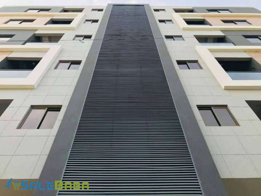 2 Bds - 2 Ba -  Square Feet Corner Flat  Sq Ft Two Bed Flat For Sale E-,