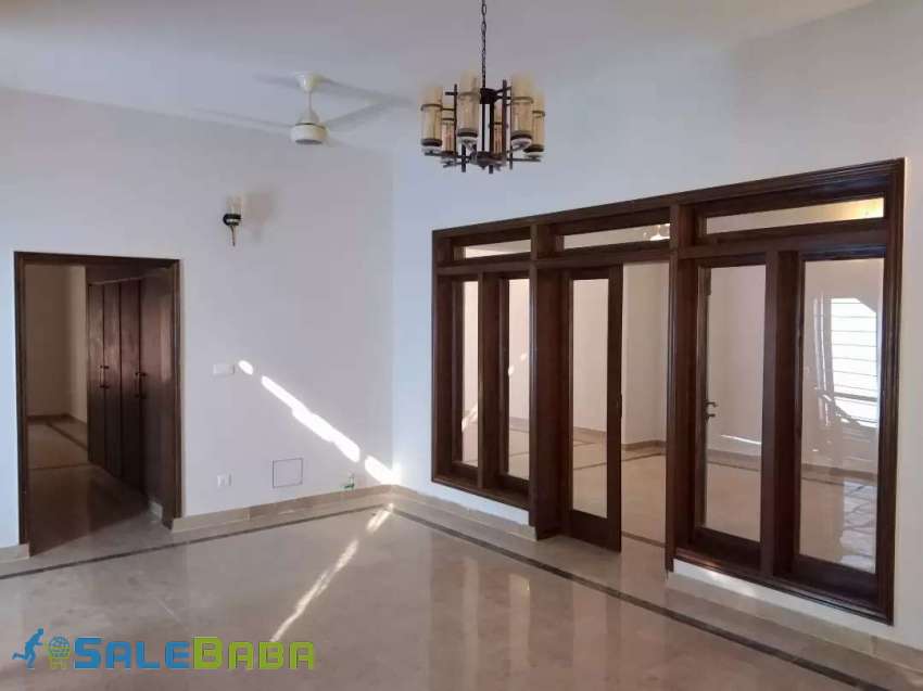 5 Bds  5 Ba  500 Square Yards F 10 Fully runvated house for rent F10, Islamab