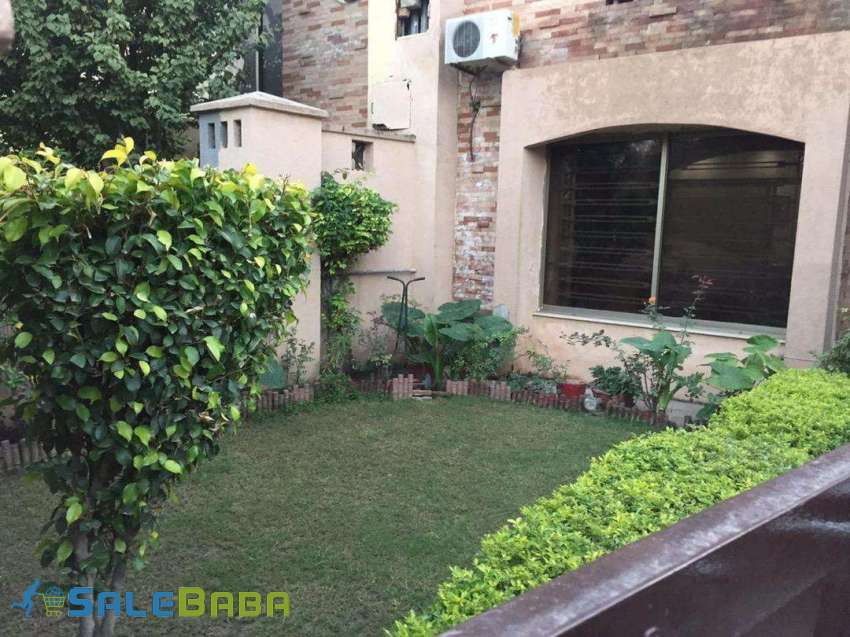 4 Bds  4 Ba  14 Marla Short time furnished 4 bed pvt villa family only utiliti