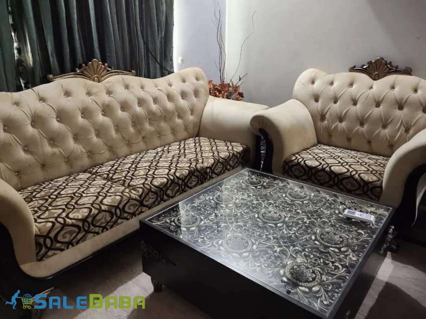 Sofa 6 seater with table for very urgent sale OPF Housing Scheme, Lahore, Punjab