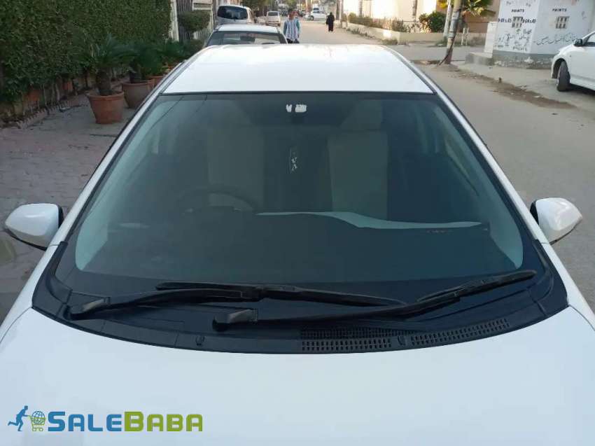 2014  102,000 km Toyota Aqua S 2014 reg 2017 Federal B Area, Karachi, Sindh