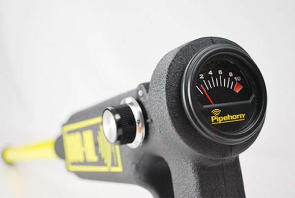 Underground Pipe and Cable Locator "PIPEHORN" (USA) 800-HL Pipe & Cable Locator