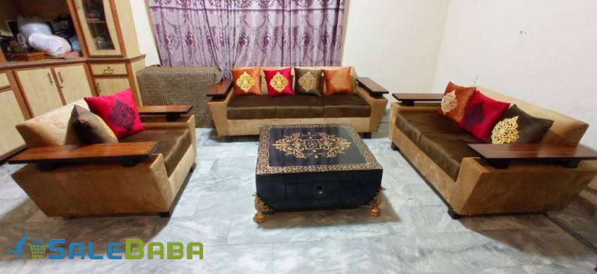 New style velevet sofa for sale Aitchison Society, Lahore, Punjab