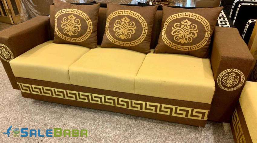 Slightly used 6 seater versace sofa set DHA Phase 4, Lahore, Punjab