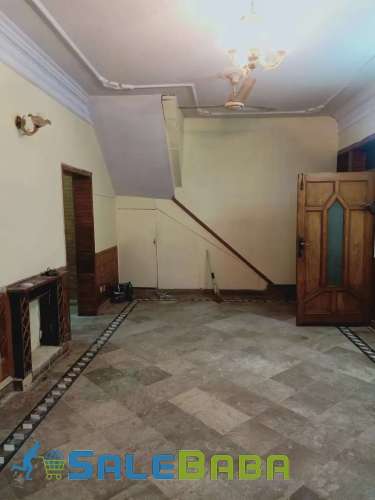 2 Bds  2 Ba  1800 Square Feet G real pics Ground portion carch near