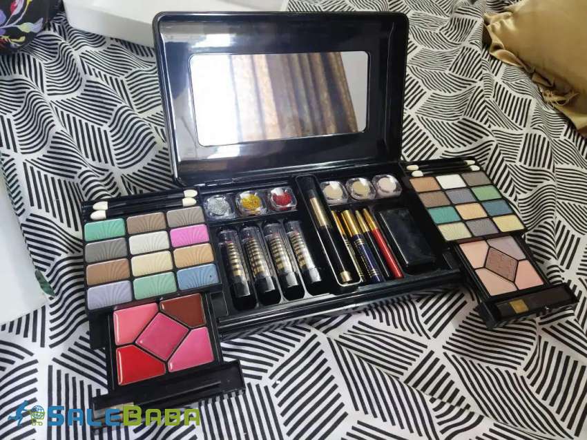 Beauty Makeup Kit New Unused Saddar, Karachi, Sindh