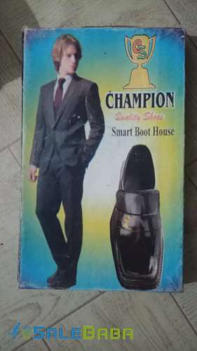 Full suit champion quality shoes for boys in black color with box 