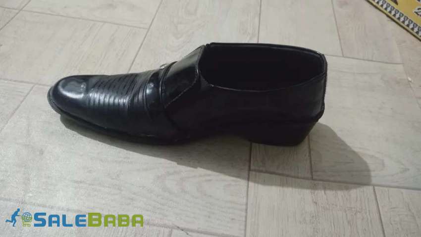 Full suit champion quality shoes for boys in black color with box 