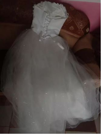 Bride train wedding dress lac up dressing